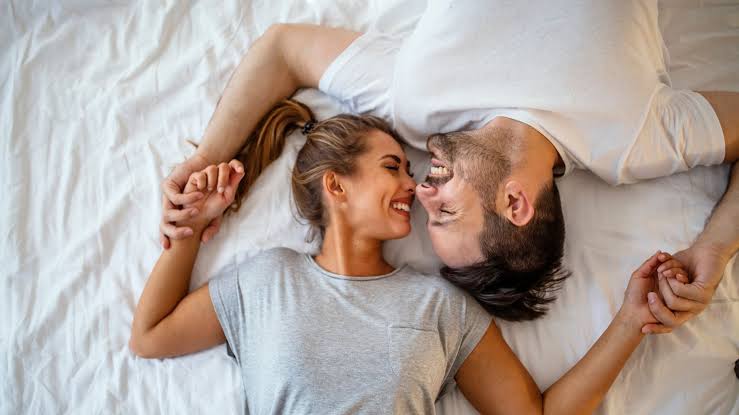 Key Information Found in Adult Companion Listings in Estonia